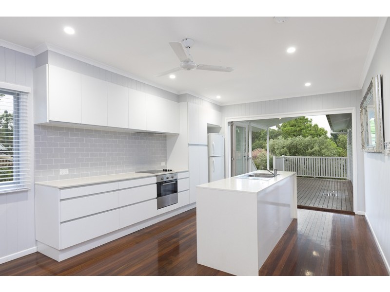 143 Coopers Camp Road, Bardon QLD 4065