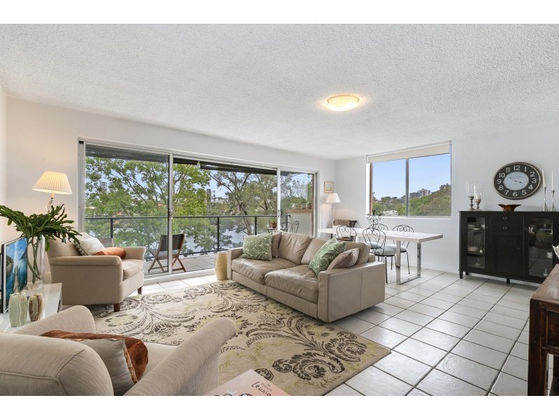 15/136 Macquarie Street, St Lucia QLD 4067