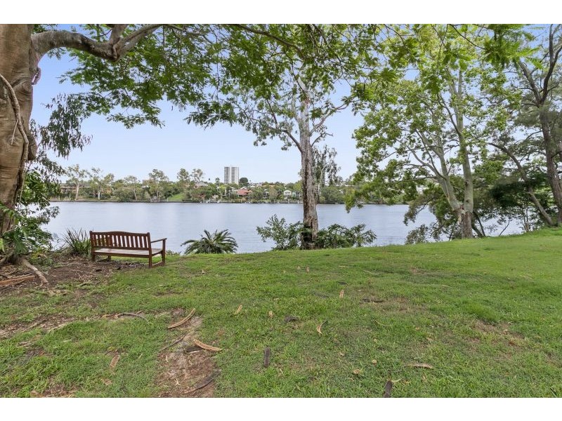 15/136 Macquarie Street, St Lucia QLD 4067