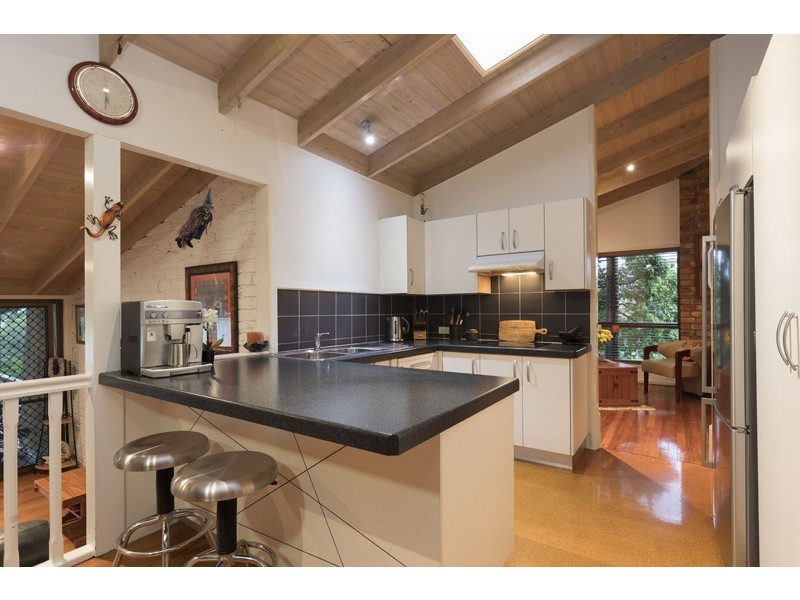 8 Parton Street, Stafford Heights QLD 4053