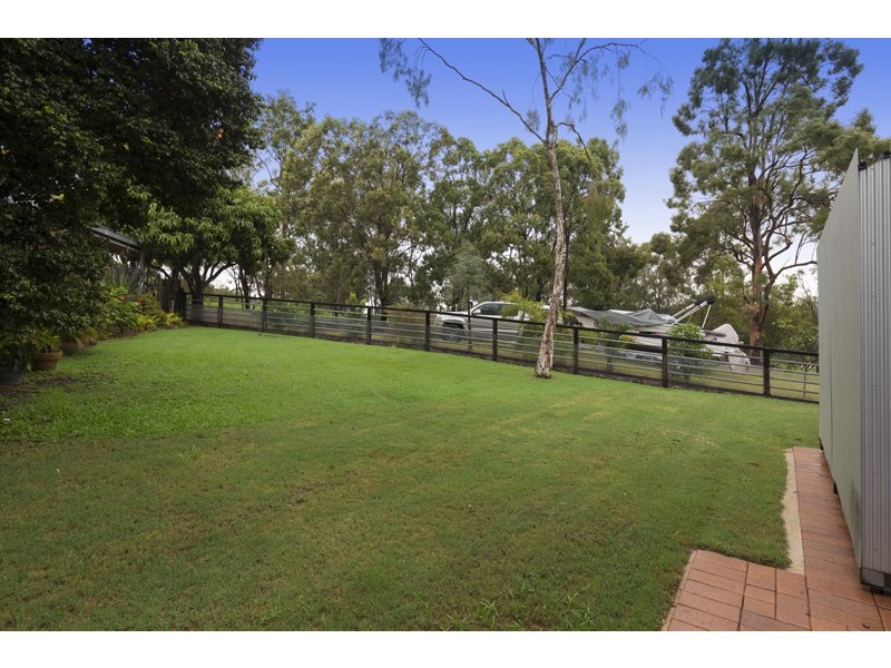 8 Parton Street, Stafford Heights QLD 4053