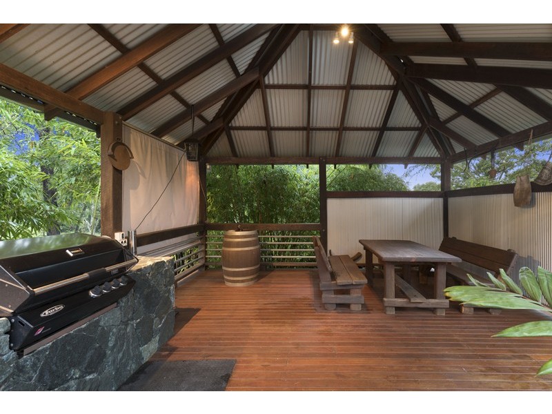 8 Parton Street, Stafford Heights QLD 4053