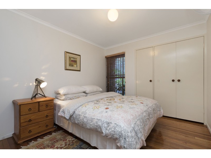 8 Parton Street, Stafford Heights QLD 4053