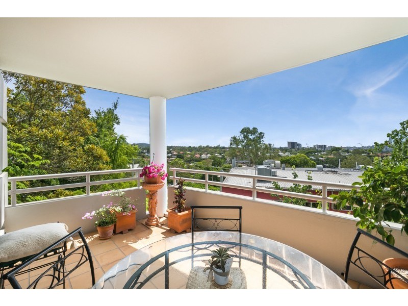 4/180 Swann Road, Taringa QLD 4068