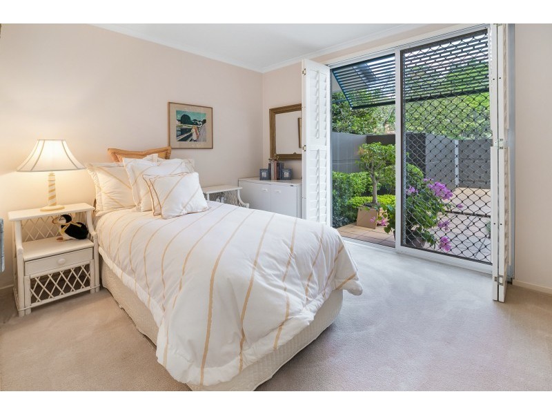 4/180 Swann Road, Taringa QLD 4068