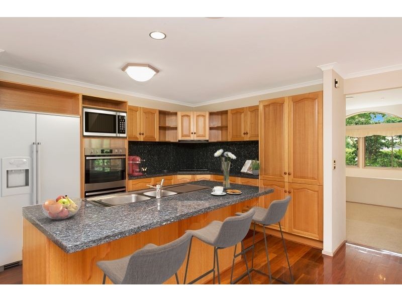 30 Drysdale Cr, Brookfield QLD 4069