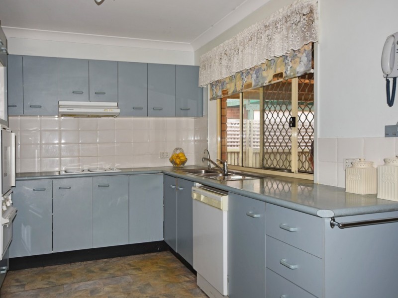 22 Elmhurst Crescent, Flinders View QLD 4305