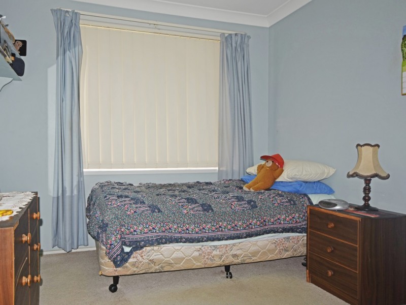 22 Elmhurst Crescent, Flinders View QLD 4305