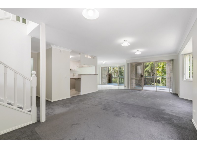 23/360 Simpsons Road, Bardon QLD 4065