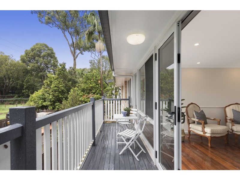 15 Woodside Street, The Gap QLD 4061