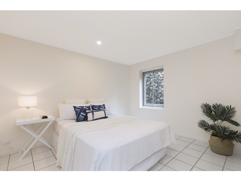 15 Woodside Street, The Gap QLD 4061