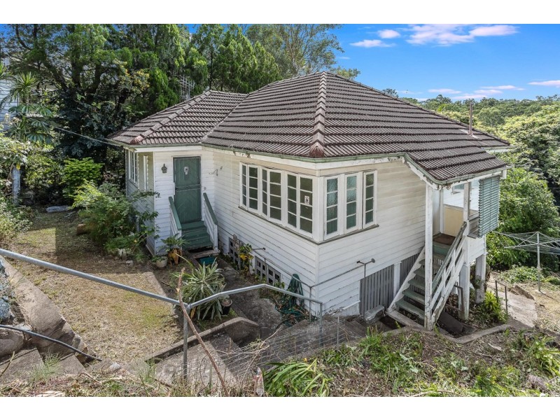 47 Outlook Crescent, Bardon QLD 4065