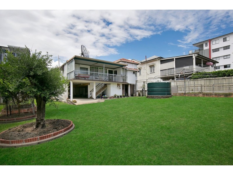 26-28 Gallway Street, Windsor QLD 4030