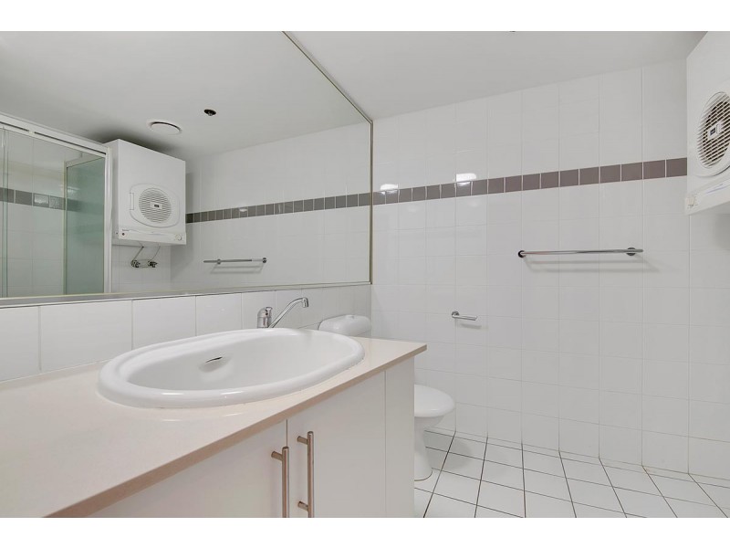 803/30 Tank Street, Brisbane City QLD 4000