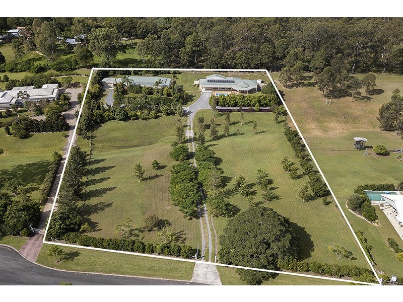 4 Tea Tree Close, Samford Valley QLD 4520