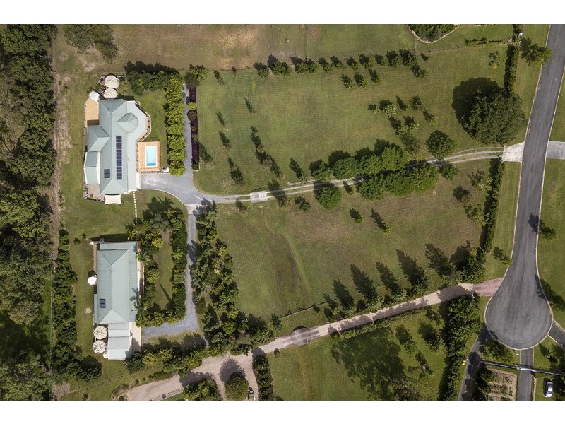 4 Tea Tree Close, Samford Valley QLD 4520