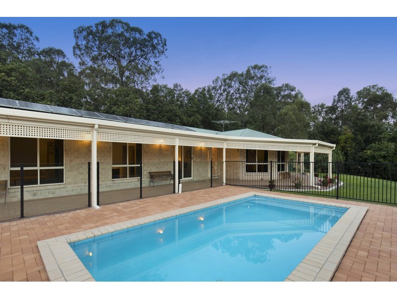 4 Tea Tree Close, Samford Valley QLD 4520