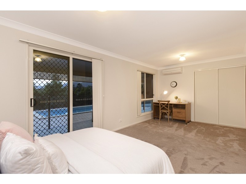 4 Tea Tree Close, Samford Valley QLD 4520