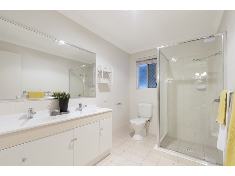 4 Tea Tree Close, Samford Valley QLD 4520