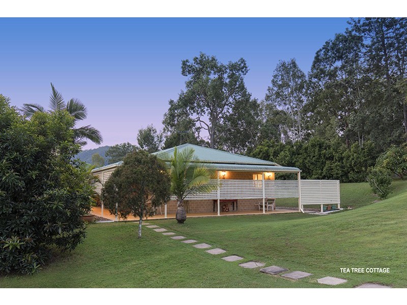 4 Tea Tree Close, Samford Valley QLD 4520