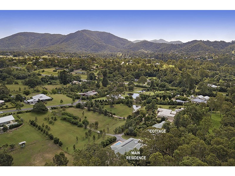 4 Tea Tree Close, Samford Valley QLD 4520