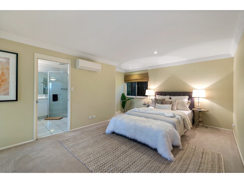 279 Kenmore Road, Fig Tree Pocket QLD 4069