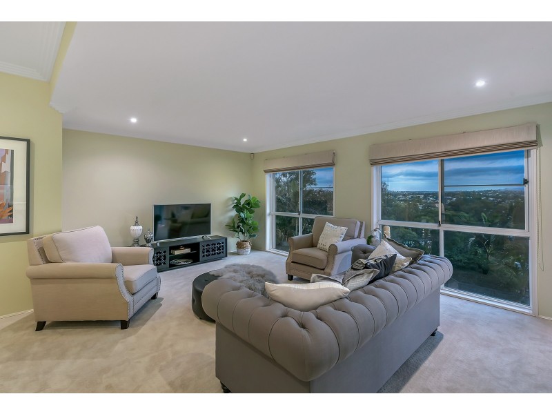 279 Kenmore Road, Fig Tree Pocket QLD 4069