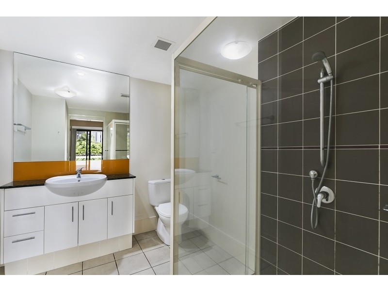 203/8 Land Street, Toowong QLD 4066