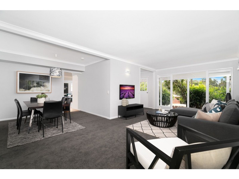 10 Caber St, Kenmore QLD 4069