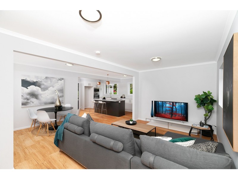10 Caber St, Kenmore QLD 4069