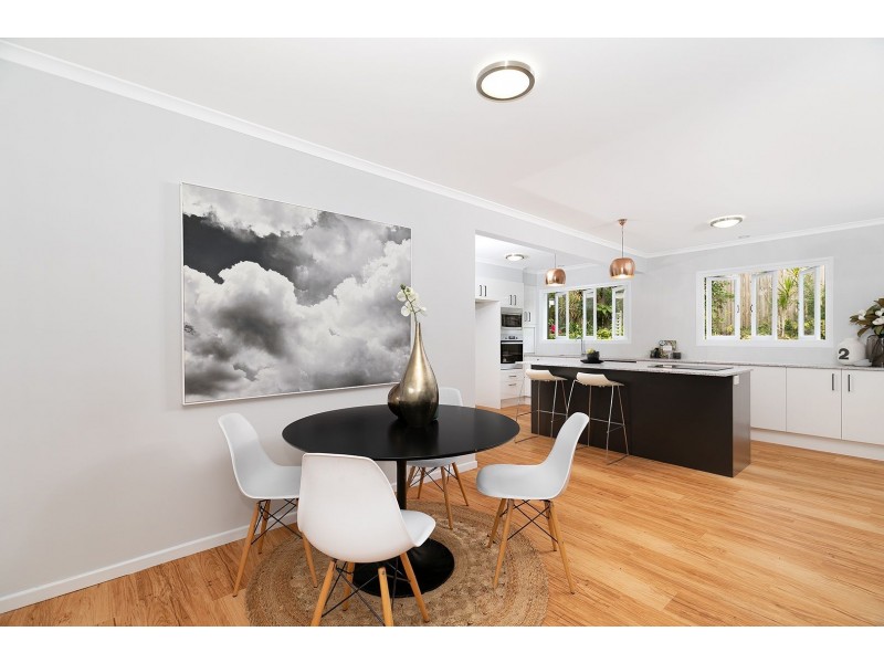 10 Caber St, Kenmore QLD 4069