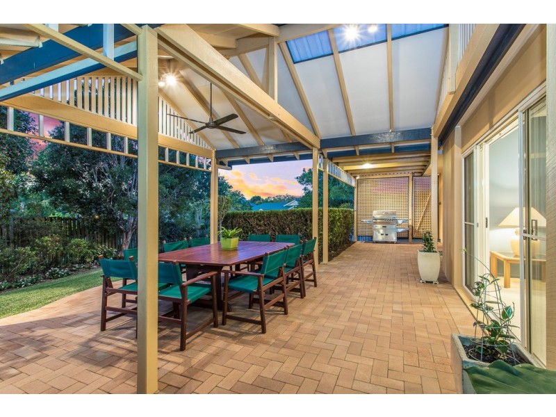 17 Jamieson Place, Brookfield QLD 4069