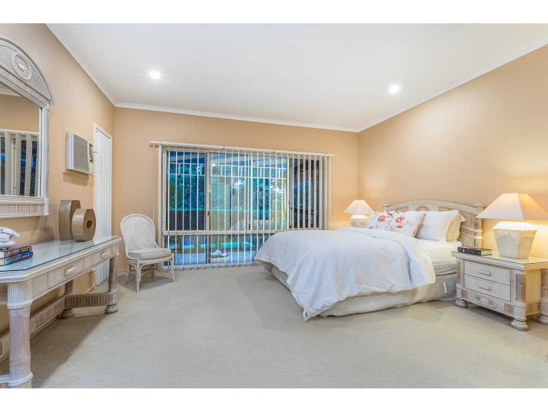 17 Jamieson Place, Brookfield QLD 4069
