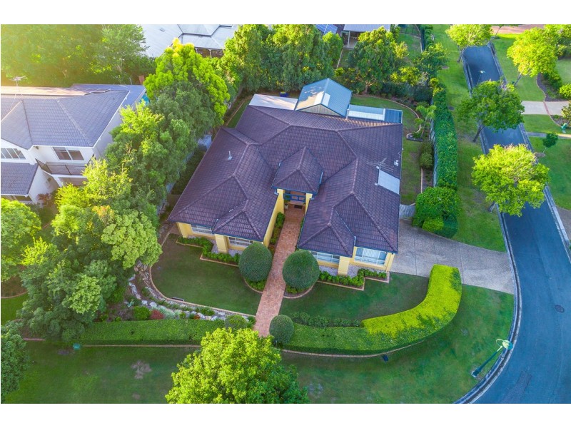 17 Jamieson Place, Brookfield QLD 4069