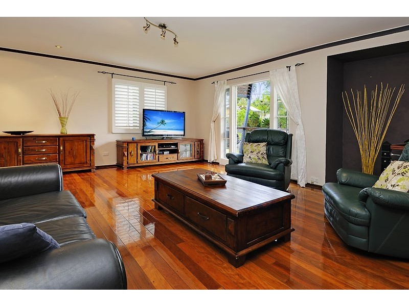 11 Ijong Street, Kenmore QLD 4069