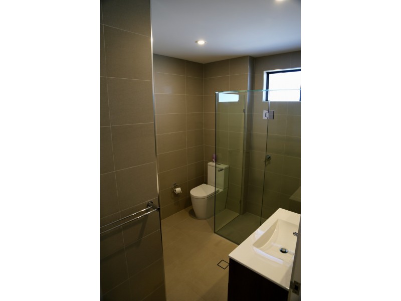 13/39-41 Clarence Road, Indooroopilly QLD 4068