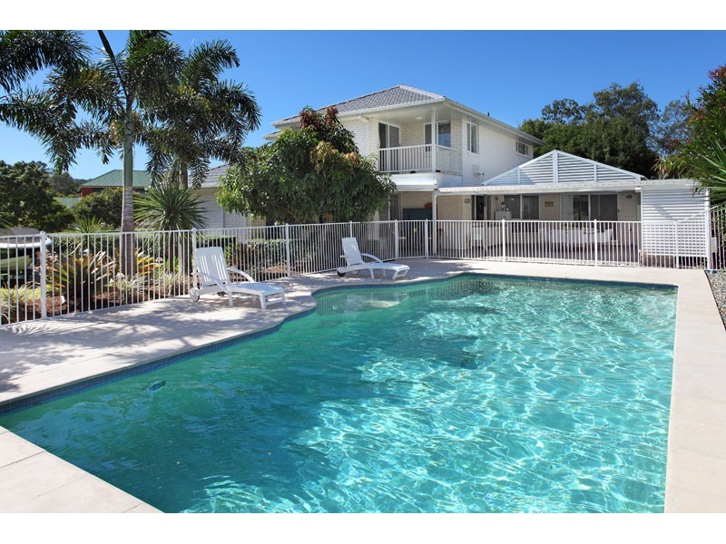 8 Blackbutt Place, Brookfield QLD 4069