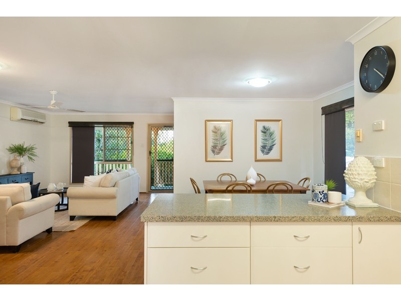 10 Nicholson Street, Mitchelton QLD 4053