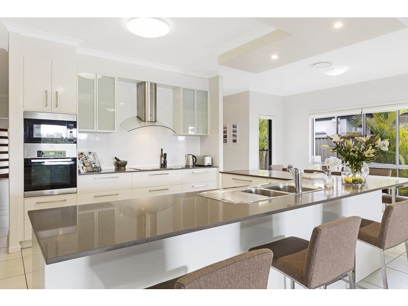 17 The Landing, Banksia Beach QLD 4507