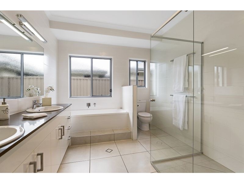 17 The Landing, Banksia Beach QLD 4507