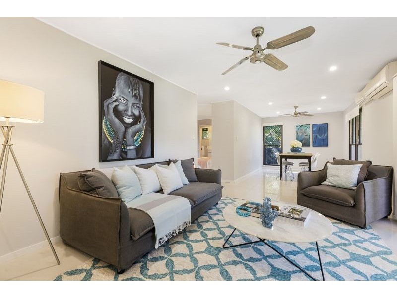 12 Diamantina St, Chapel Hill QLD 4069