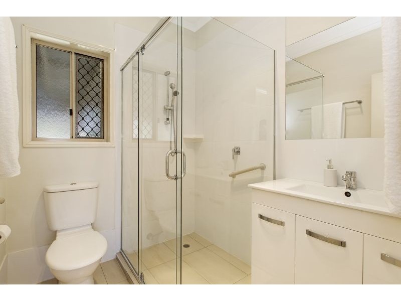 31 Joseph Place, Sinnamon Park QLD 4073