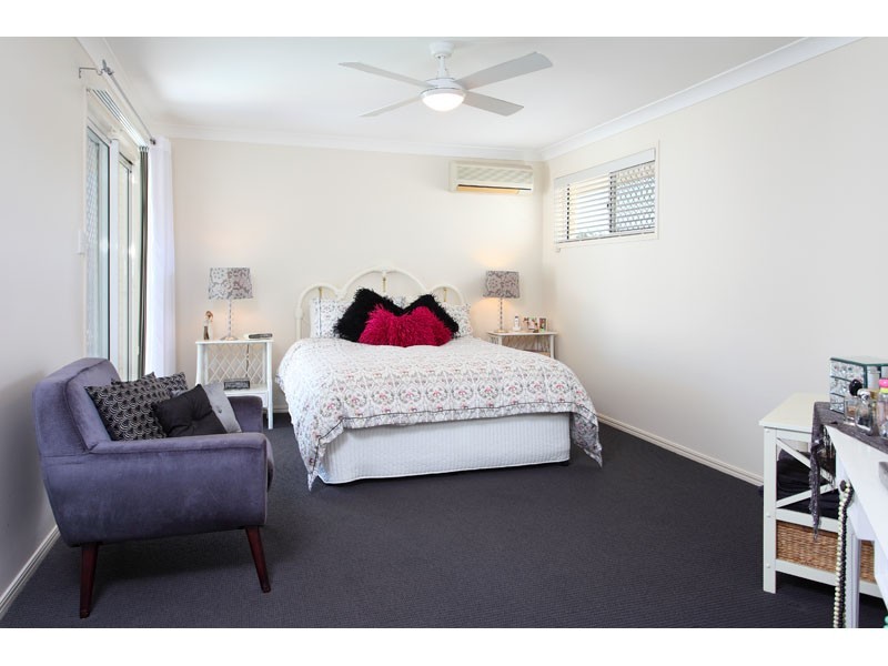 8 Blackbutt Place, Brookfield QLD 4069