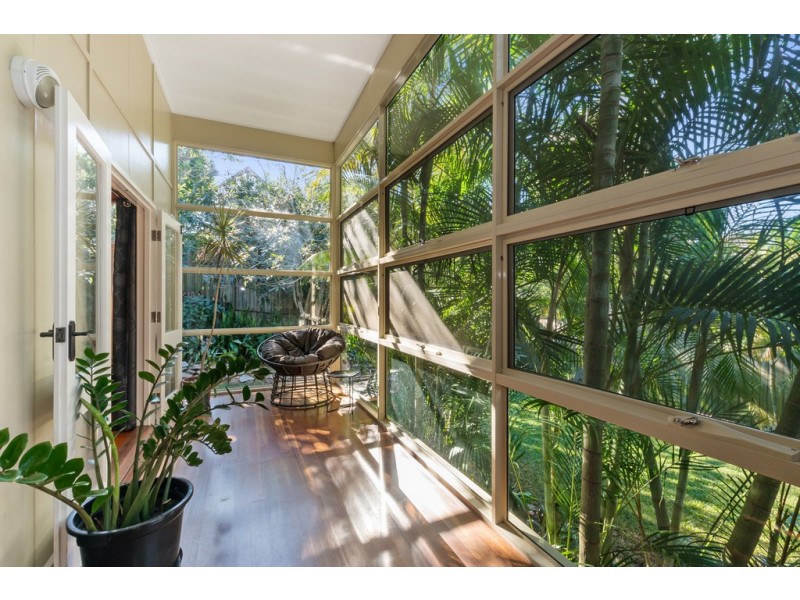 18 Campion Avenue, Bardon QLD 4065