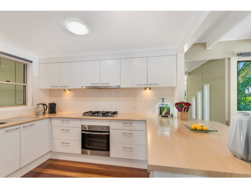 18 Campion Avenue, Bardon QLD 4065