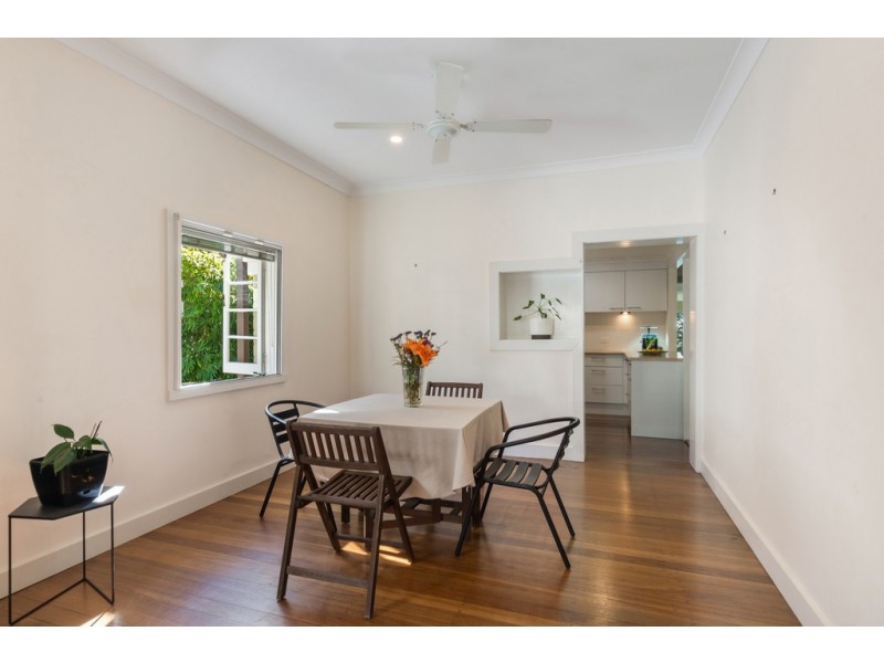 18 Campion Avenue, Bardon QLD 4065