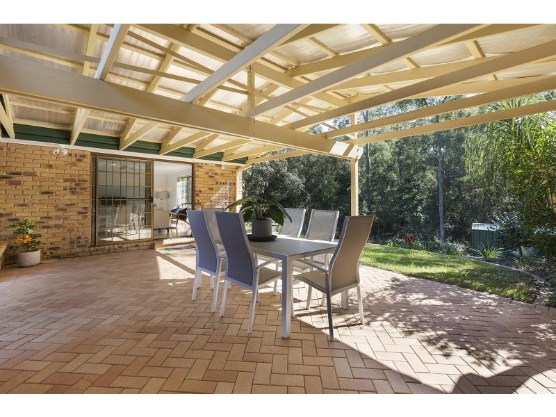 20 Peebles Pl, Chapel Hill QLD 4069