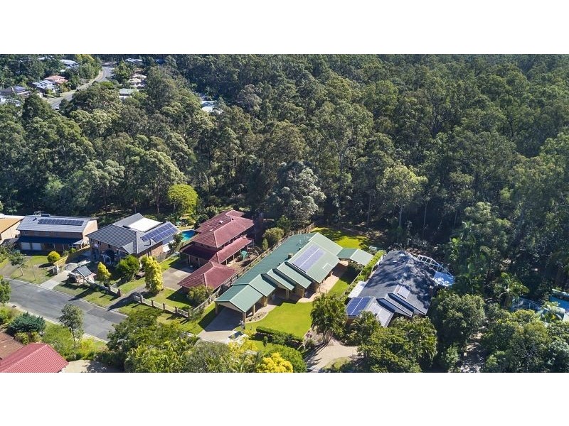 20 Peebles Pl, Chapel Hill QLD 4069