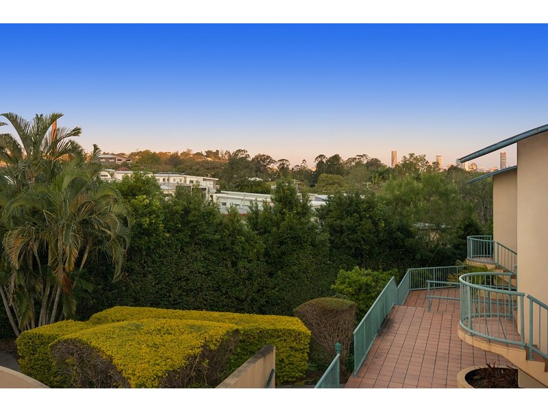 2/451 Enoggera Road, Alderley QLD 4051