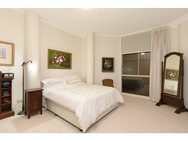 2/32 Tipuana Place, Bardon QLD 4065